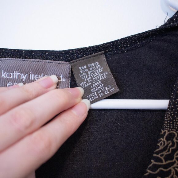 Romantic goth black tee with soft gold floral rose print stretch knit feel VTG L - Picture 5 of 5